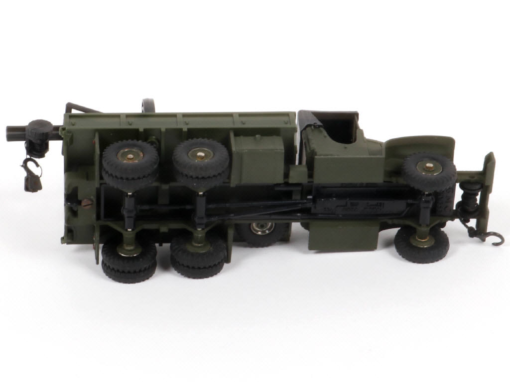 Lot 244 - DINKY TOYS (FRANCE) (1)