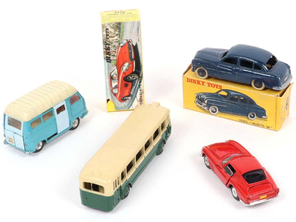 Lot 272 - DINKY TOYS (FRANCE) (4)
