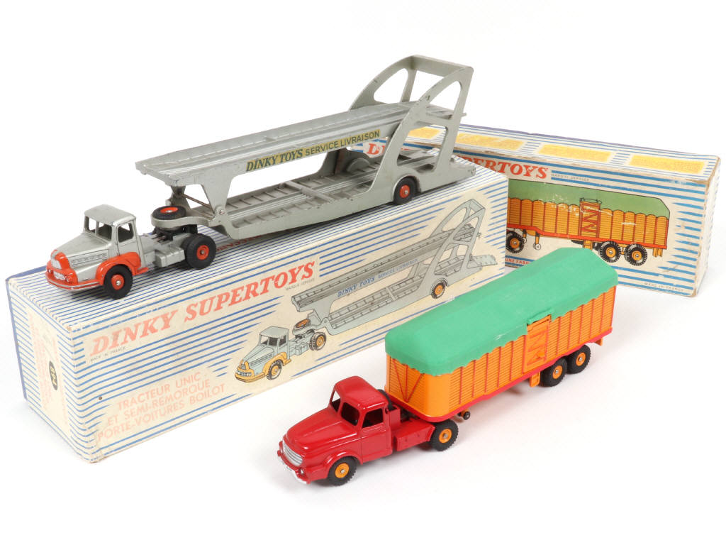 Lot 262 - DINKY TOYS (FRANCE) (2)