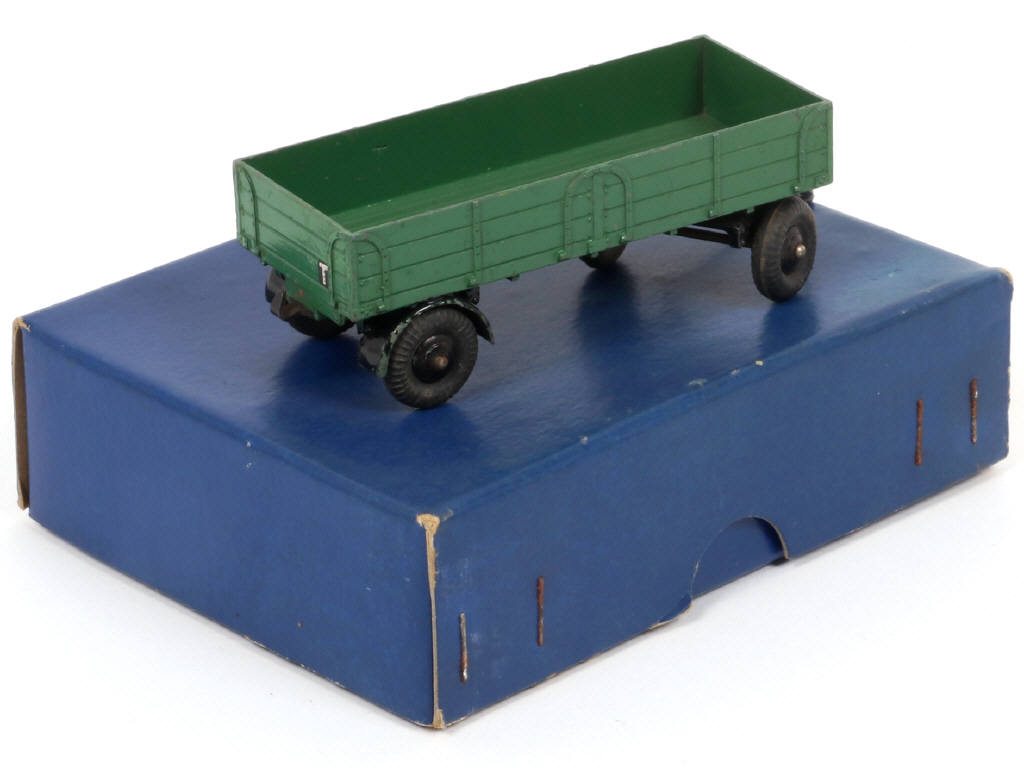 Lot 189 - DINKY TOYS (GB) (1)