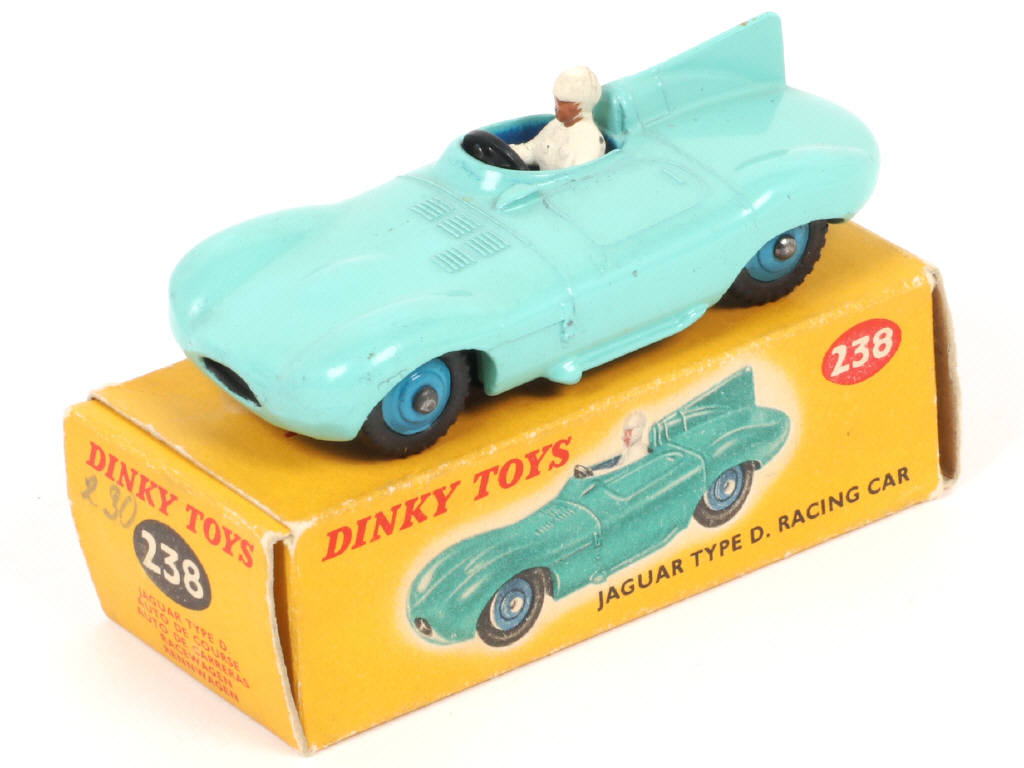 Lot 175 - DINKY TOYS (GB) (1)