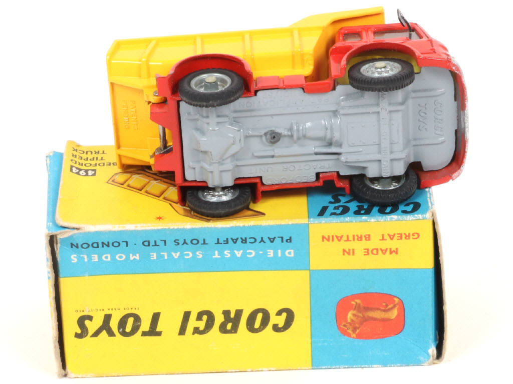 Lot 97 - CORGI TOYS (GB) (1)