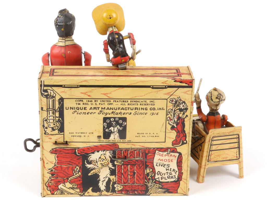 Lot 18 - UNIQUE ART MANUFACTURING CO (USA) (1)