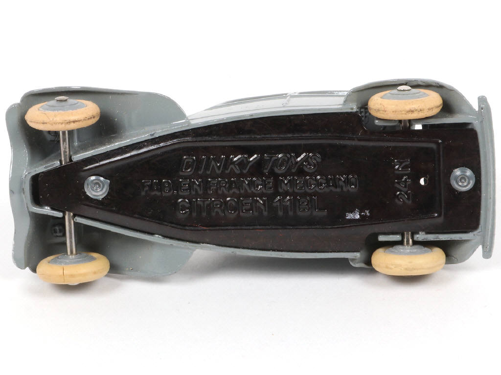 Lot 400 - DINKY TOYS (FRANCE) (1)