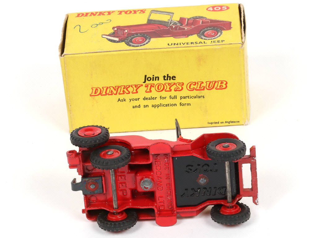 Lot 532 - DINKY TOYS (GB) (1)
