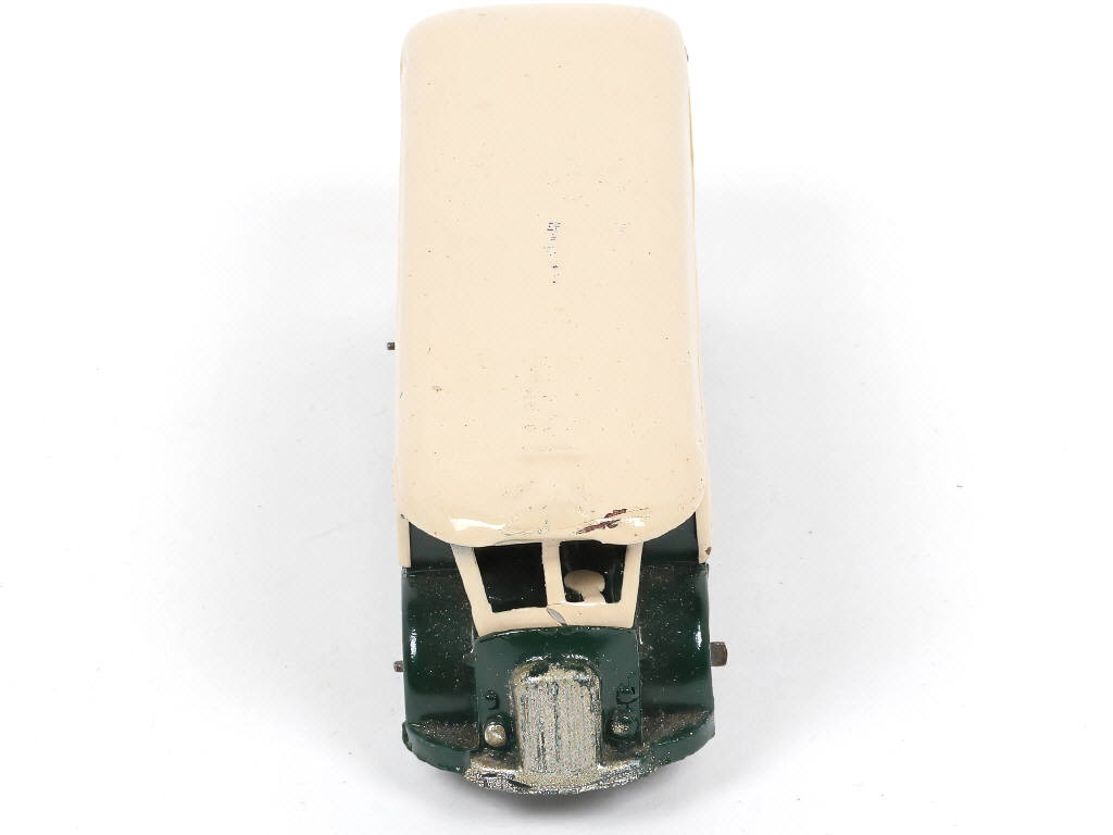 Lot 417 - DINKY TOYS (FRANCE) (1)