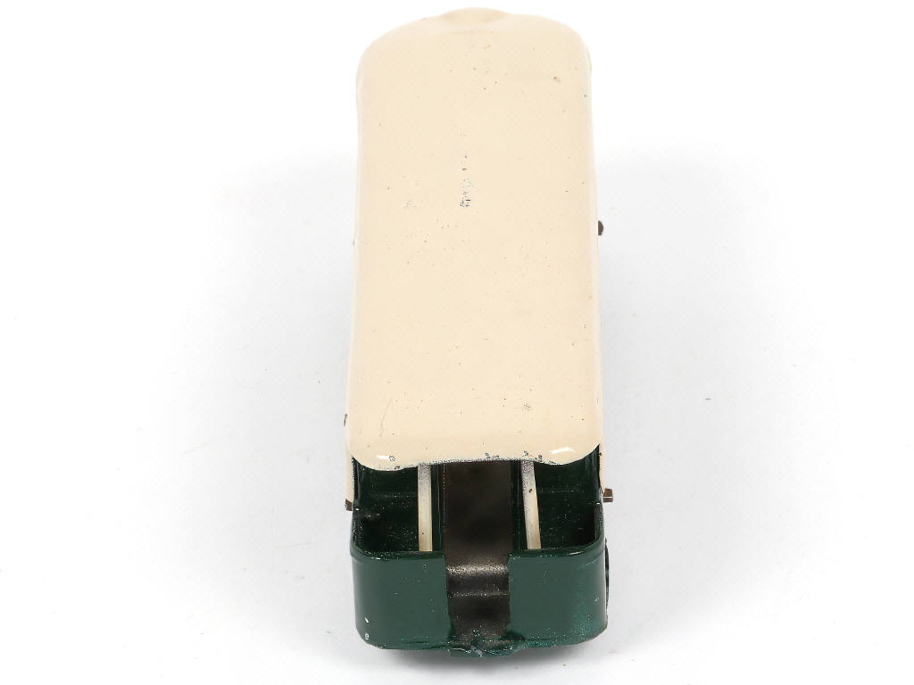 Lot 417 - DINKY TOYS (FRANCE) (1)