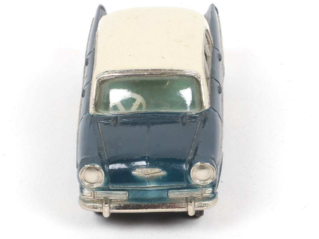 Lot 190 - TAISEIYA MICRO PET (JAPON) (1)