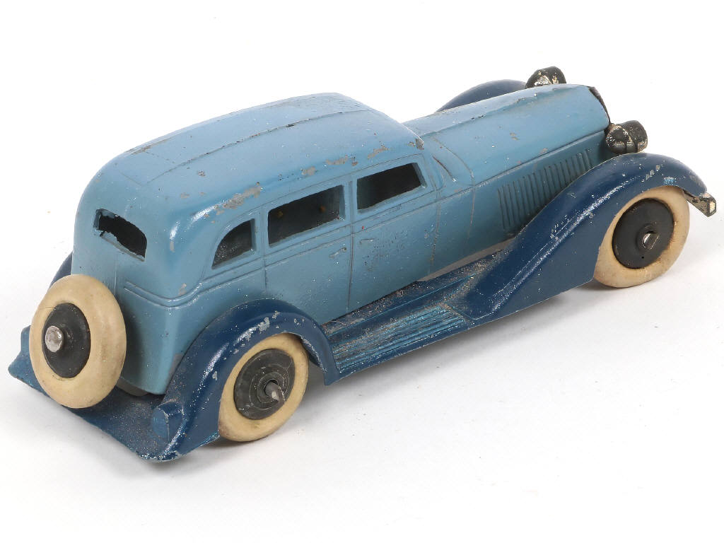 Lot 201 - TOOTSIETOY (USA) (1)