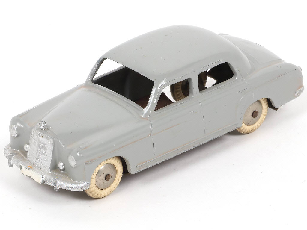 Lot 241 - INVICTA (ESPAGNE) (1)