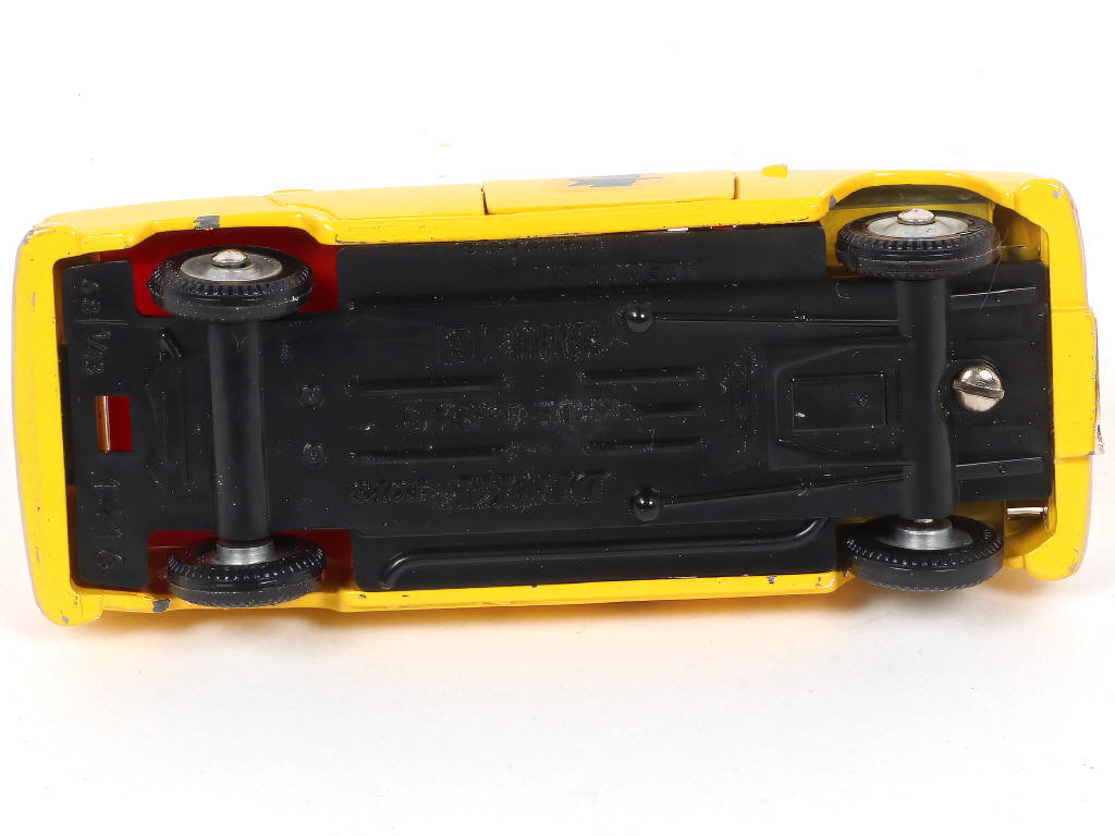 Lot 405 - DINKY TOYS (FRANCE) (1)