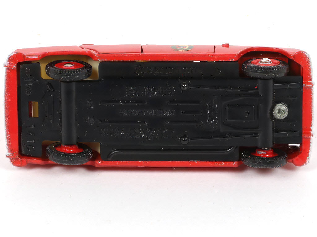 Lot 404 - DINKY TOYS (FRANCE) (1)