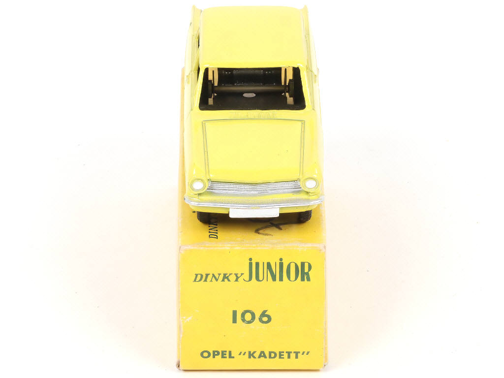 Lot 392 - DINKY TOYS (FRANCE) Série JUNIOR (1)