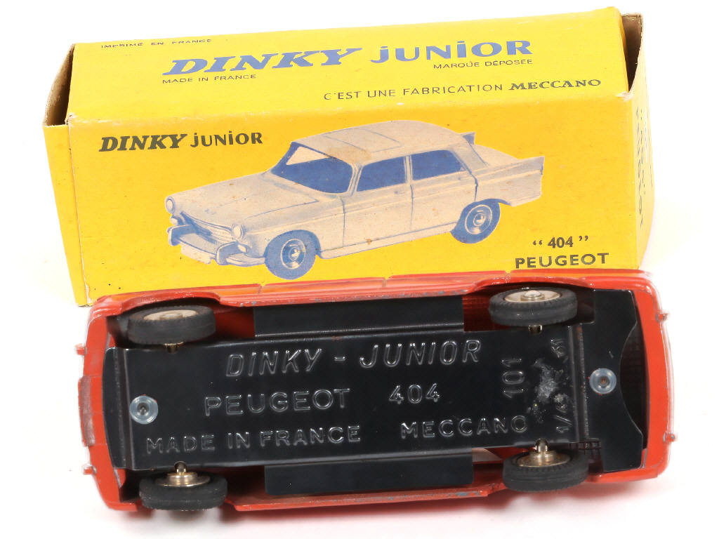 Lot 389 - DINKY TOYS (FRANCE) Série JUNIOR (1)