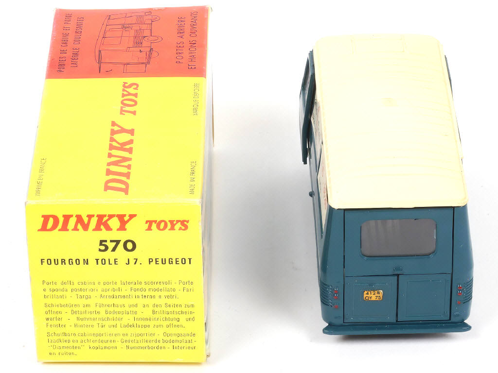 Lot 443 - DINKY TOYS (FRANCE) (1)
