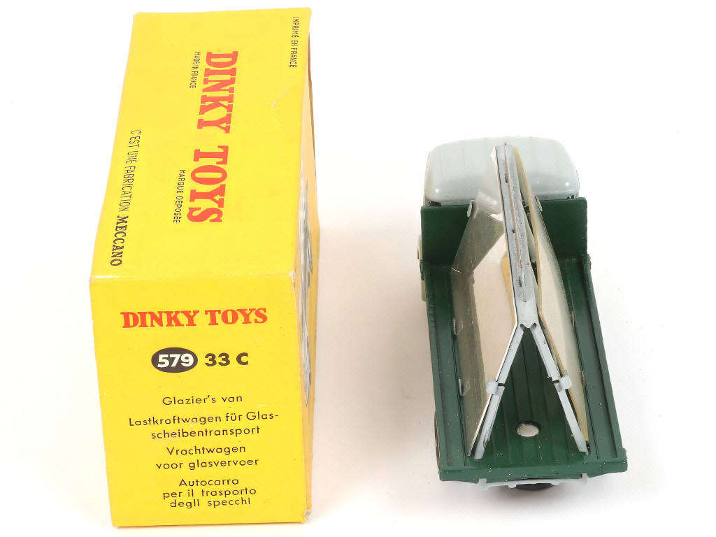 Lot 449 - DINKY TOYS (FRANCE) (1)