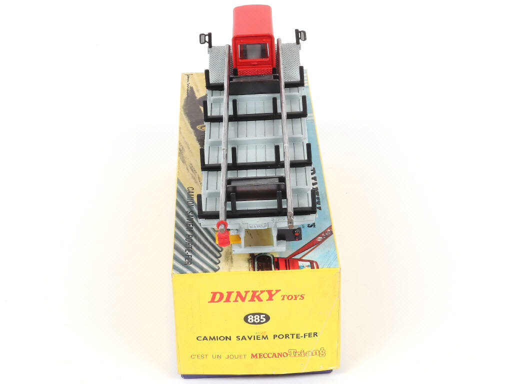 Lot 459 - DINKY TOYS (FRANCE) (1)