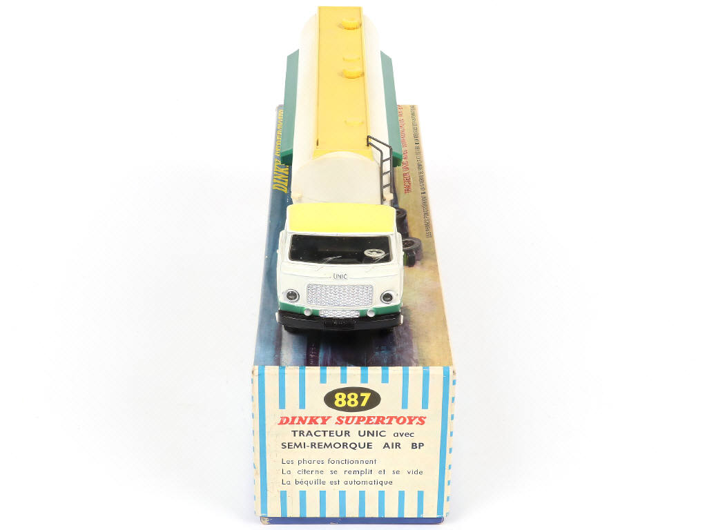 Lot 460 - DINKY TOYS (FRANCE) (1)