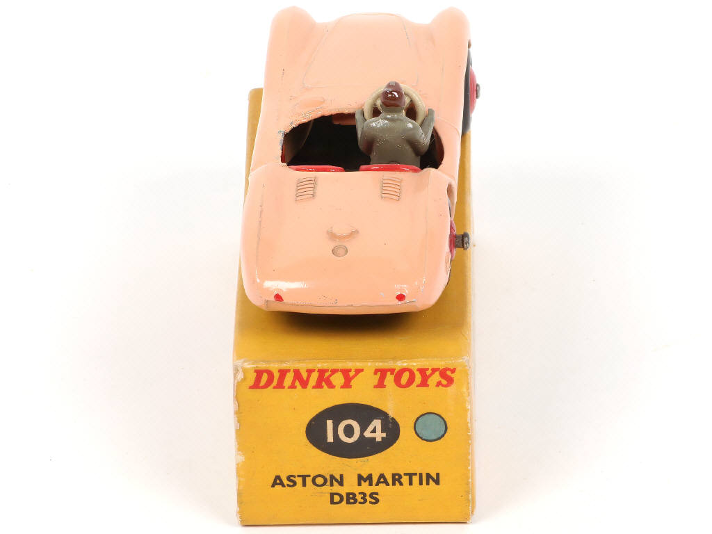 Lot 508 - DINKY TOYS (GB) (1)