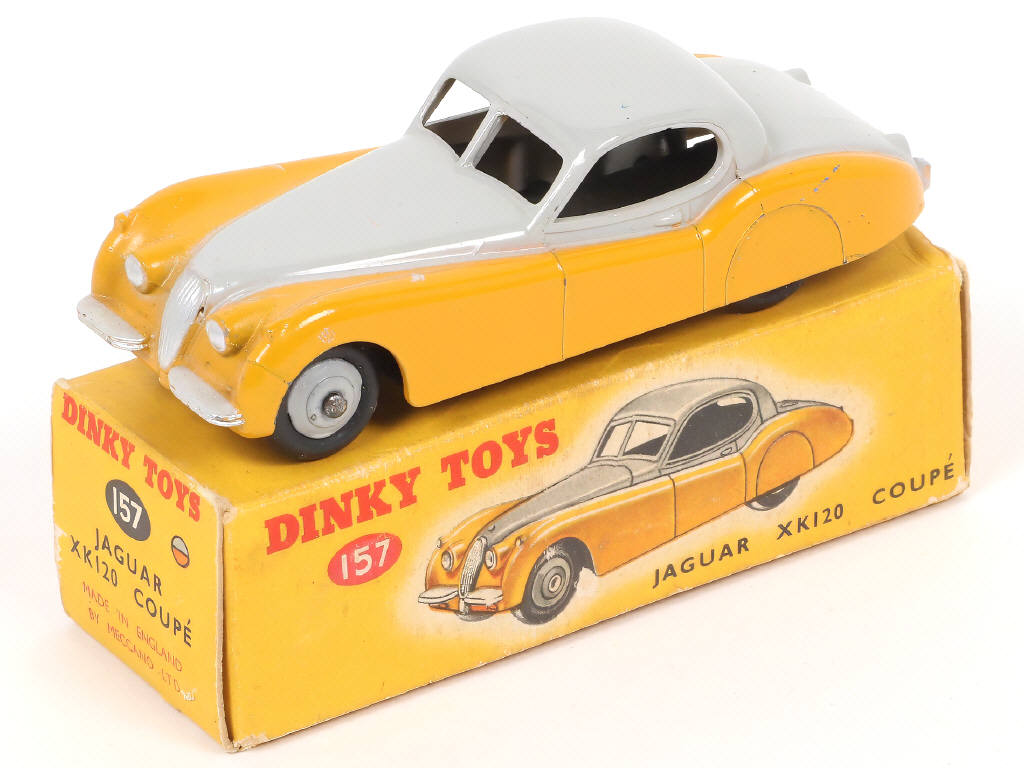 Lot 514 - DINKY TOYS (GB) (1)