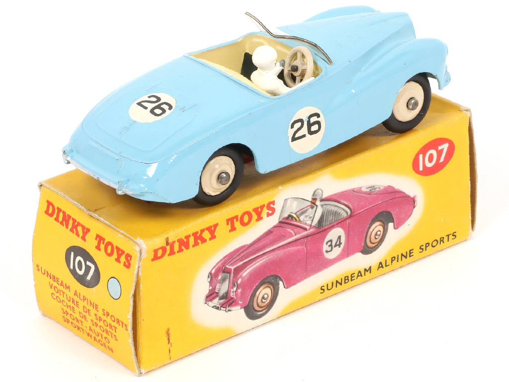 Lot 509 - DINKY TOYS (GB) (1)