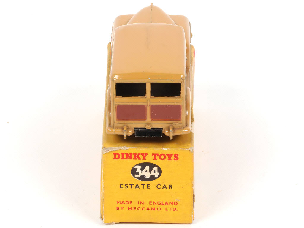 Lot 531 - DINKY TOYS (GB) (1)
