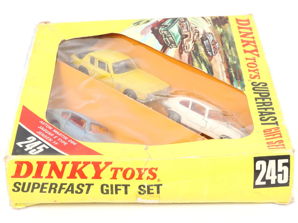 Lot 486 - DINKY TOYS (GB) (1)