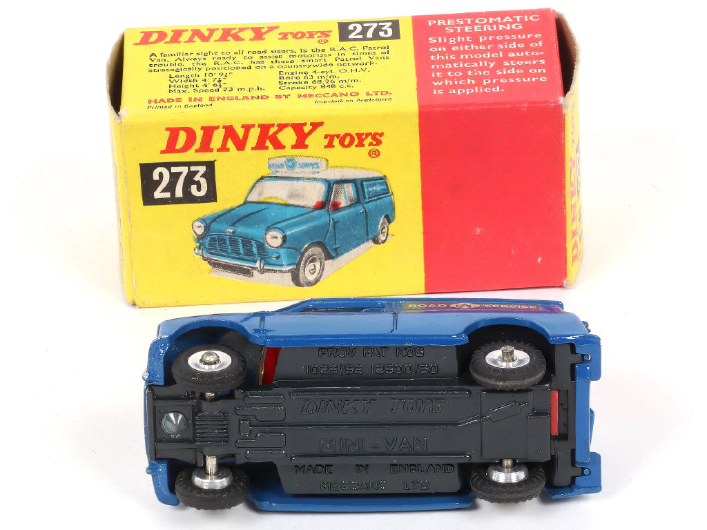 Lot 527 - DINKY TOYS (GB) (1)