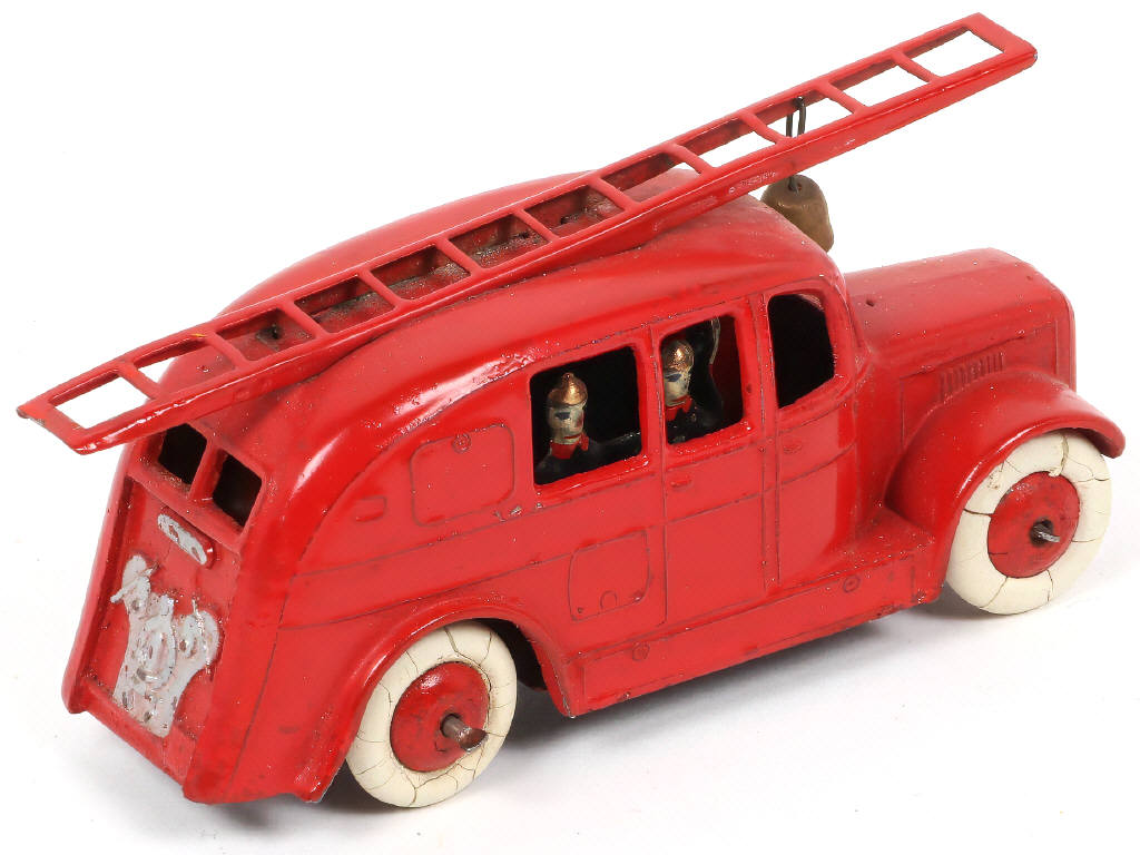 Lot 497 - DINKY TOYS (GB) (1)