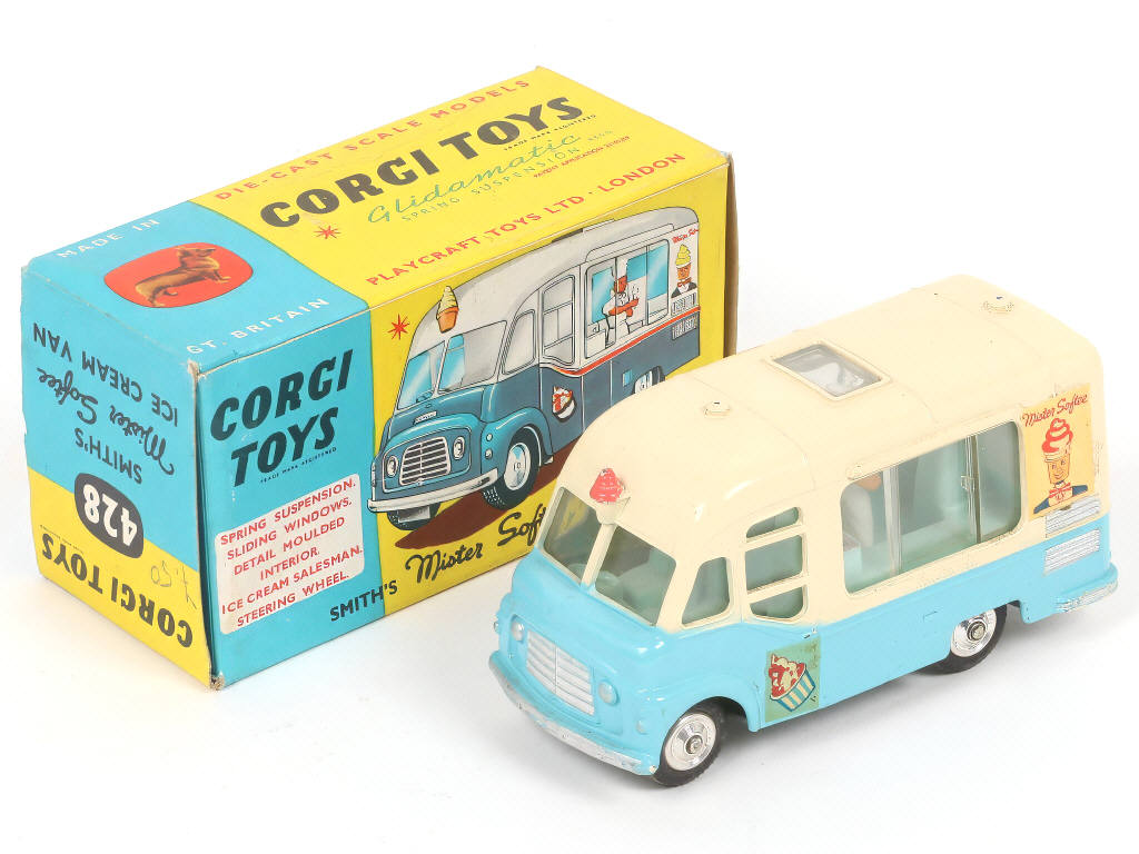 Lot 264 - CORGI TOYS (GB) (1)