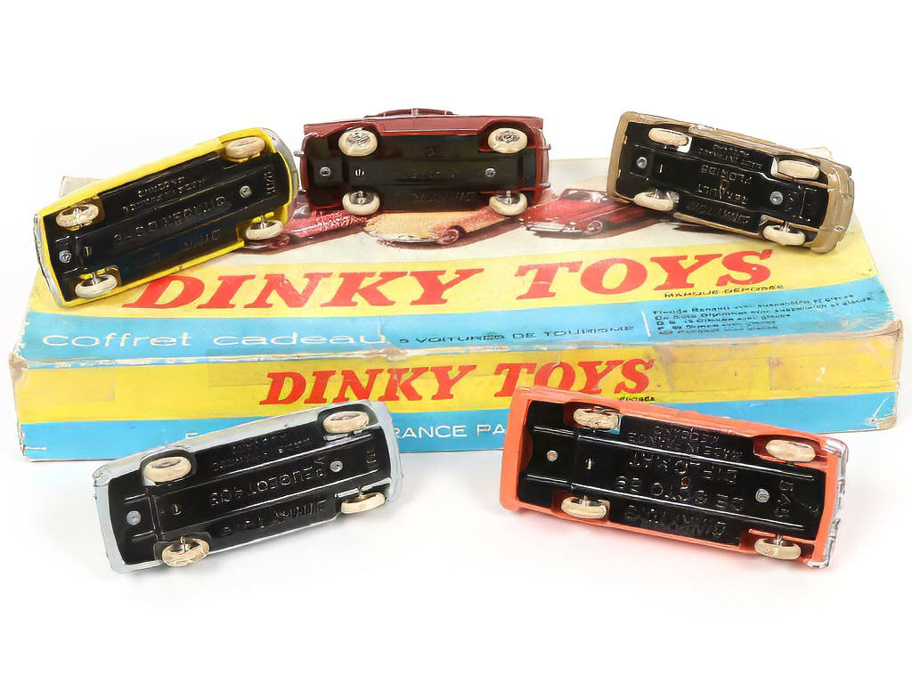 Lot 384 - DINKY TOYS (FRANCE) (1)