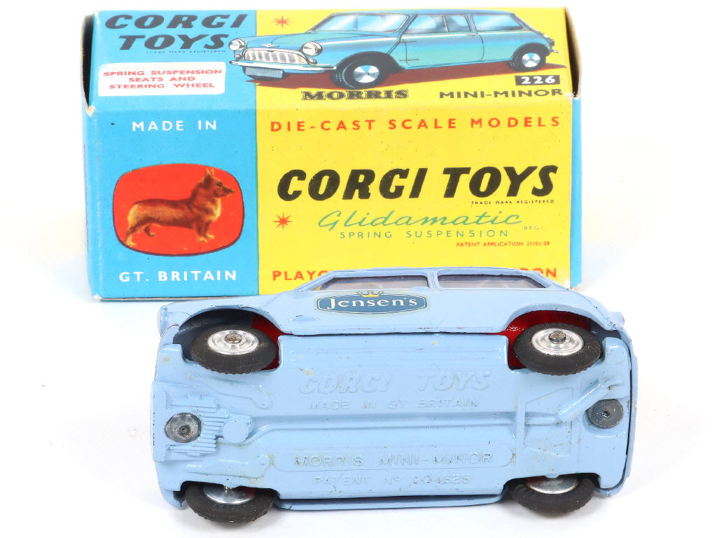 Lot 260 - CORGI TOYS (GB) (1)