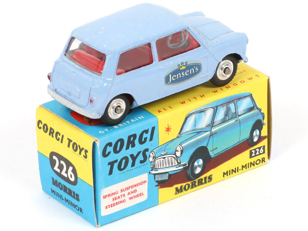 Lot 260 - CORGI TOYS (GB) (1)
