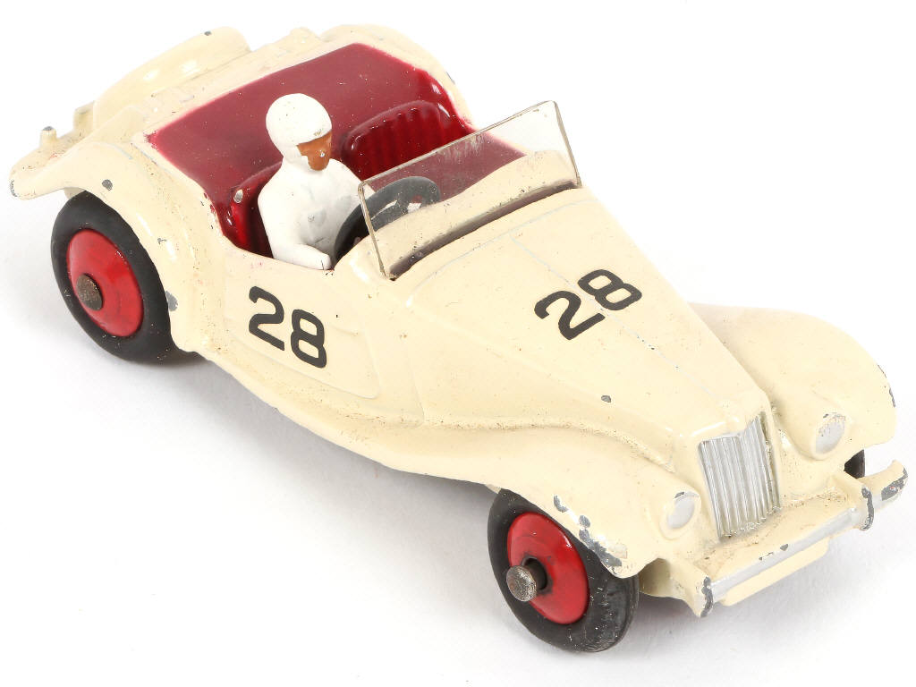 Lot 480 - DINKY TOYS (GB) (1)