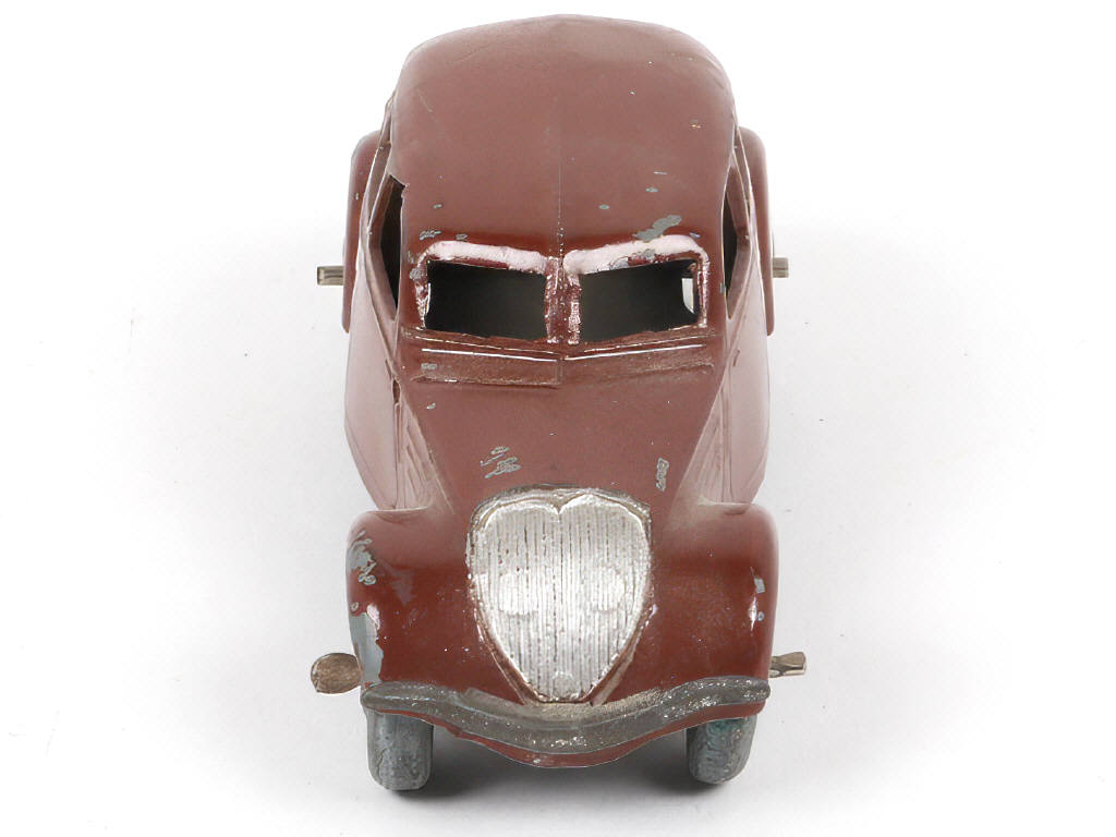 Lot 399 - DINKY TOYS (FRANCE) (1)