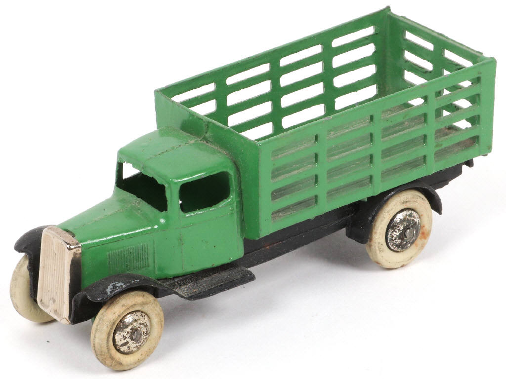 Lot 498 - DINKY TOYS (GB) (1)