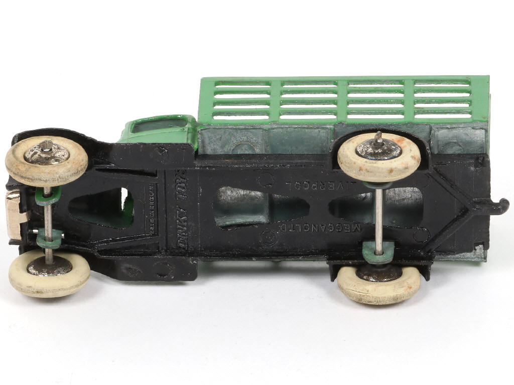 Lot 498 - DINKY TOYS (GB) (1)