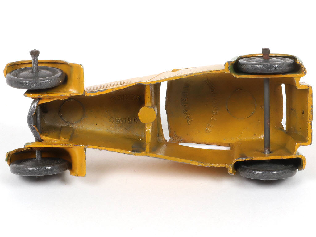 Lot 489 - DINKY TOYS (GB) (1)