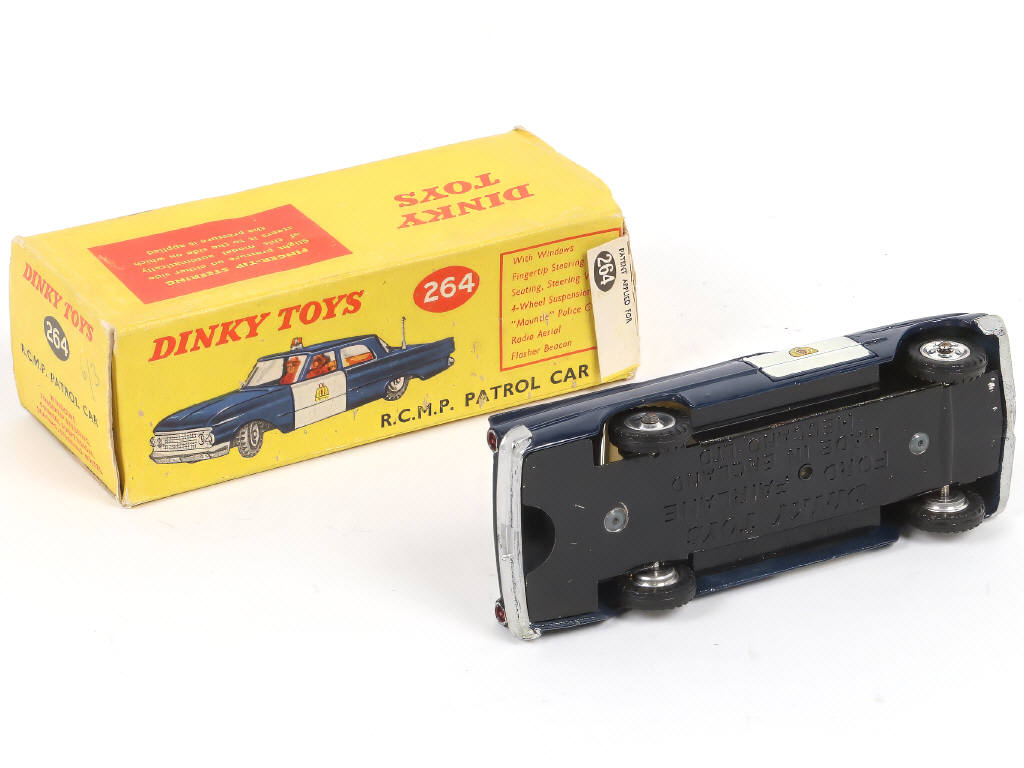 Lot 525 - DINKY TOYS (GB) (1)