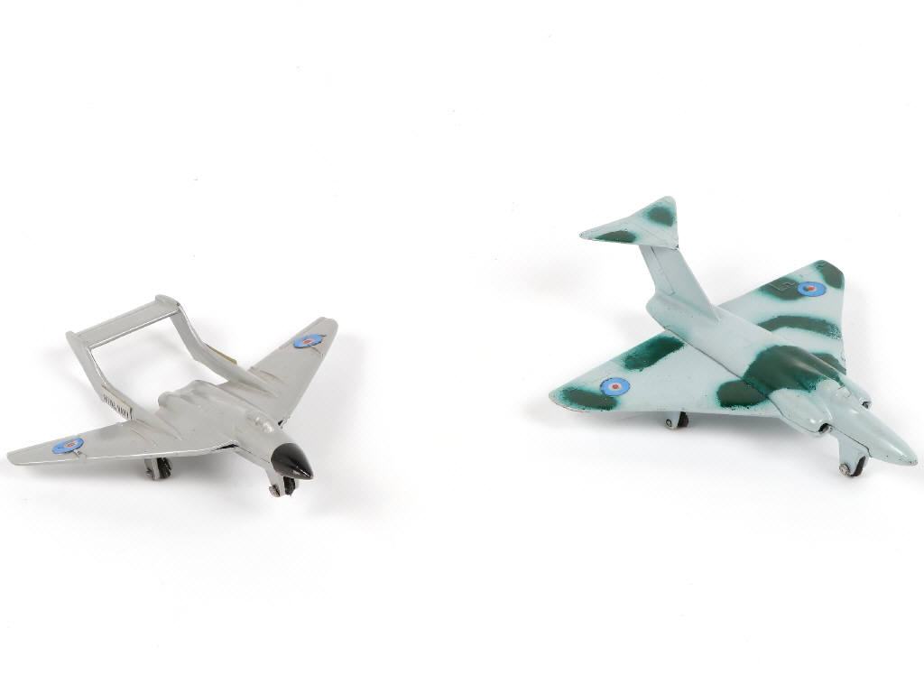 Lot 469 - NICKYTOYS (INDE) (1)