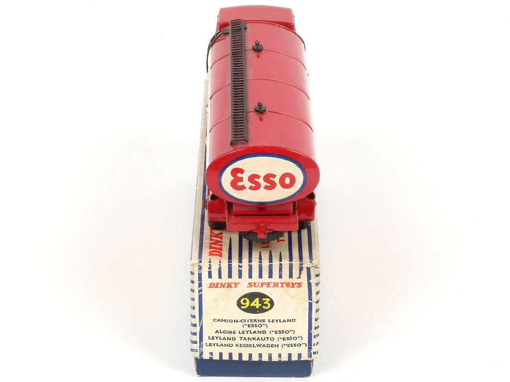 Lot 539 - DINKY TOYS (GB) (1)