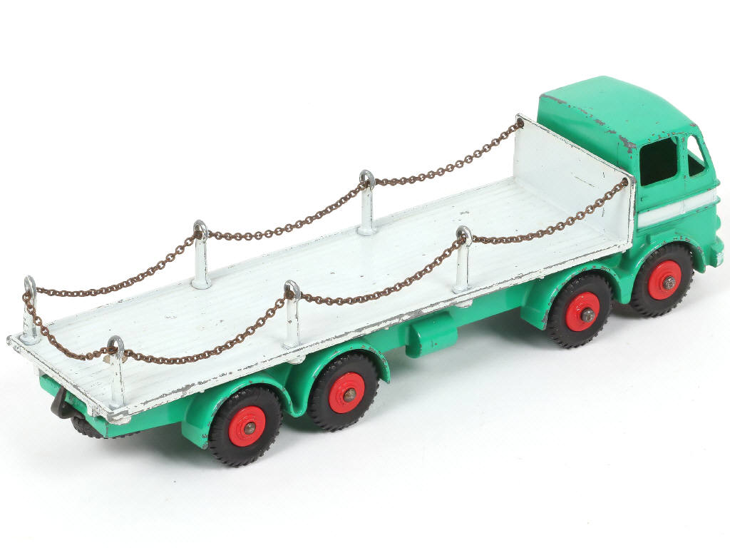 Lot 502 - DINKY TOYS (GB) (1)