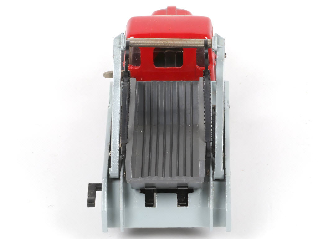 Lot 455 - DINKY TOYS (FRANCE) (1)