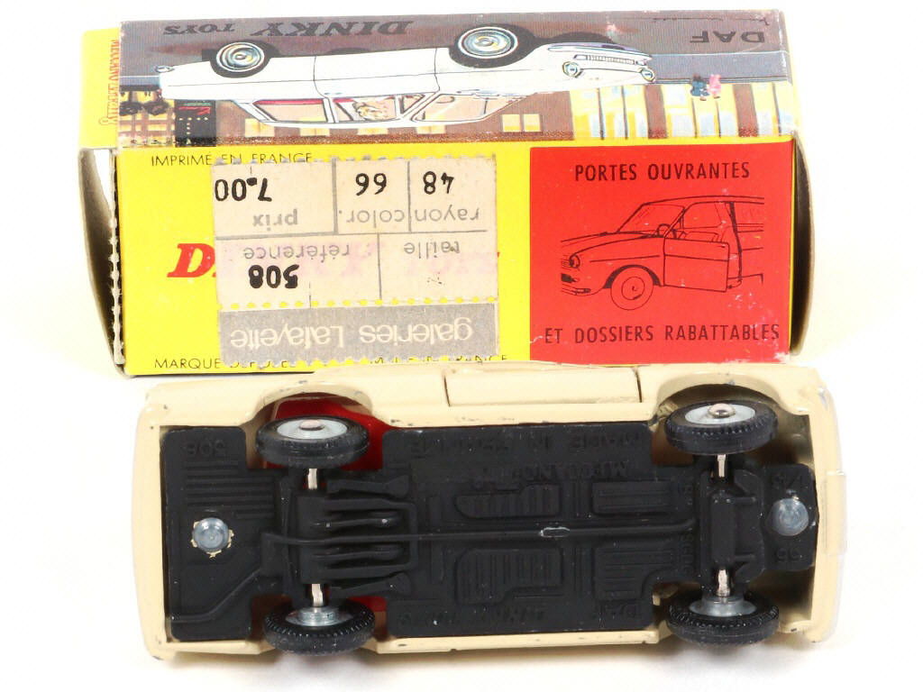 Lot 264 - DINKY TOYS (FRANCE) (1)