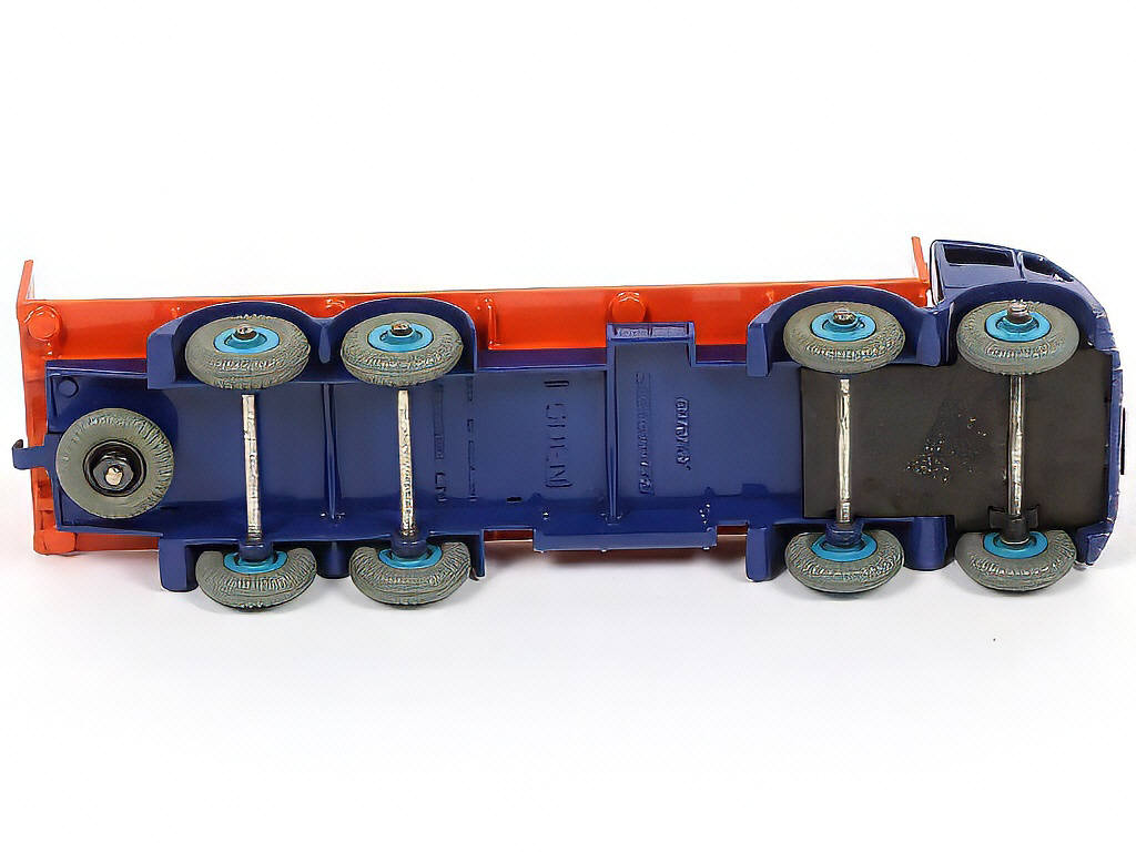 Lot 211 - DINKY TOYS (GB) (1)