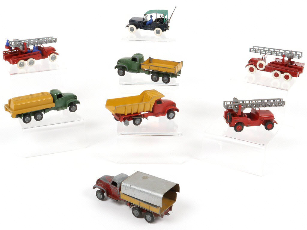 Lot 169 - FRANCE JOUETS (FRANCE) (8)