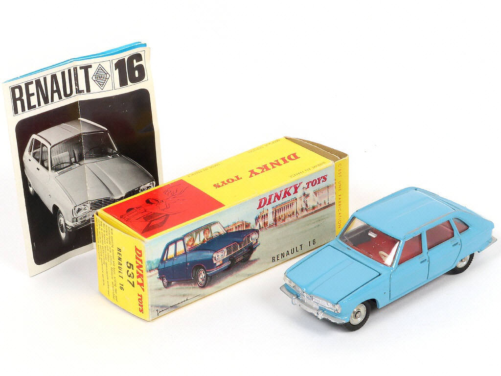 Lot 267 - DINKY TOYS (FRANCE) (1)