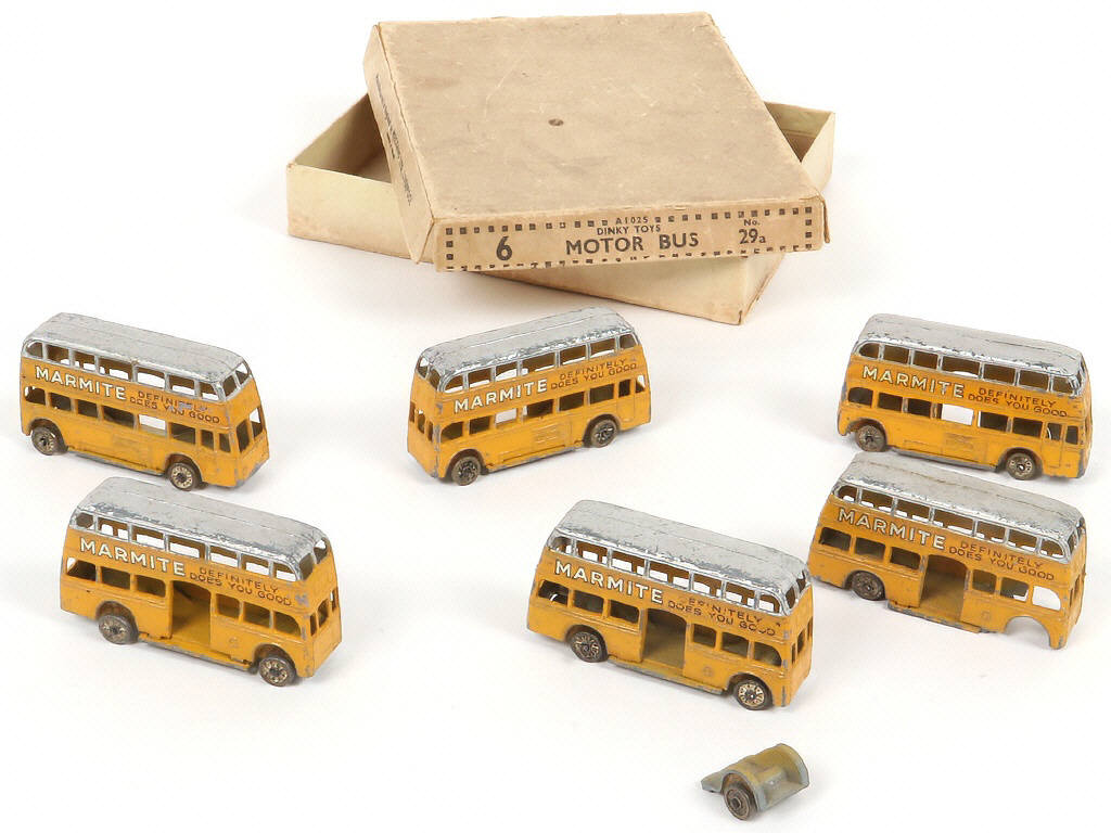 Lot 228 - DINKY TOYS (GB) (7)