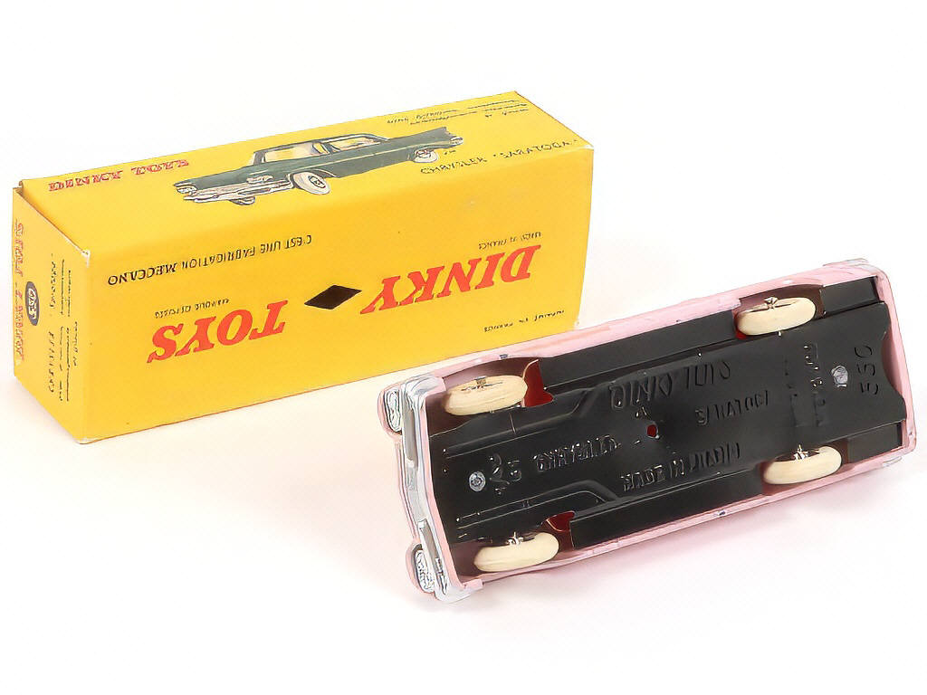 Lot 262 - DINKY TOYS (FRANCE) (1)