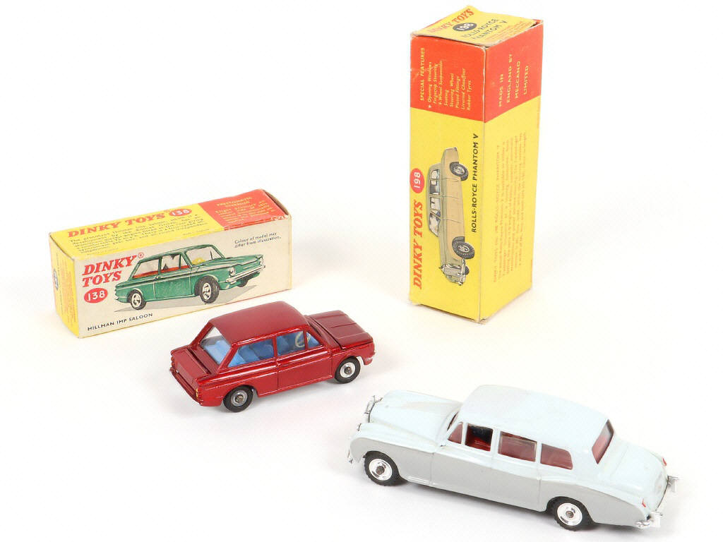 Lot 234 - DINKY TOYS (GB) (2)